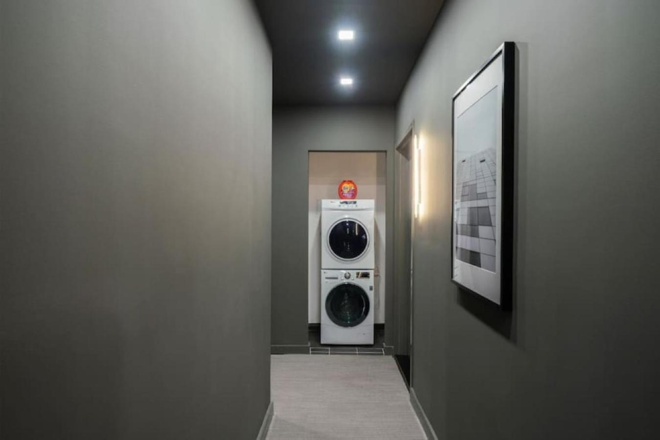 Luxe Studio With Charming Juliet Balcony Apartment New York Ngoại thất bức ảnh